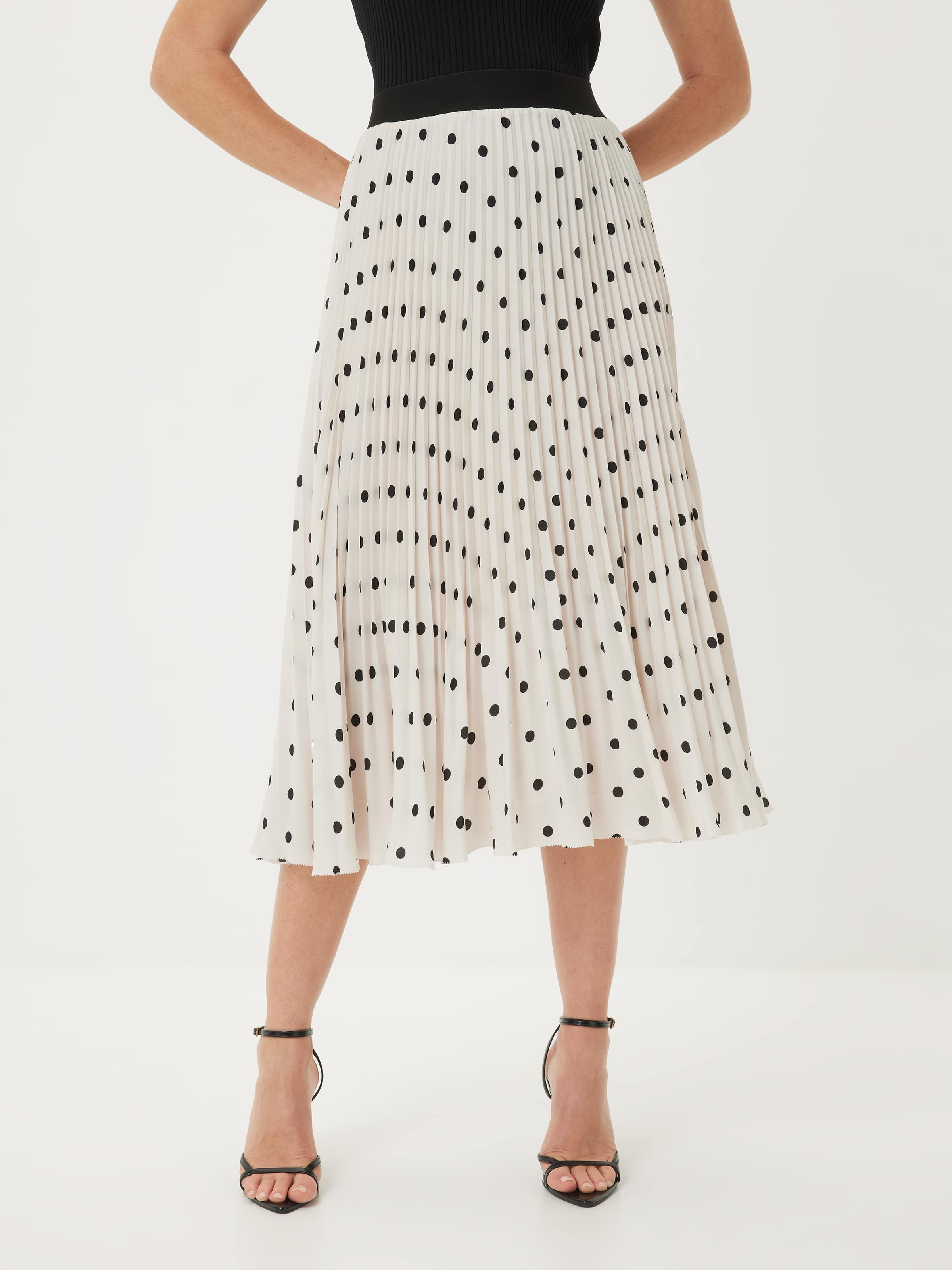 Head Over Heels Pleated Skirt