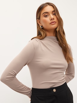 Dazie Gathered Long Sleeve Shell Top