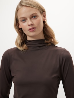 Luxe Stretch Turtle Neck Top