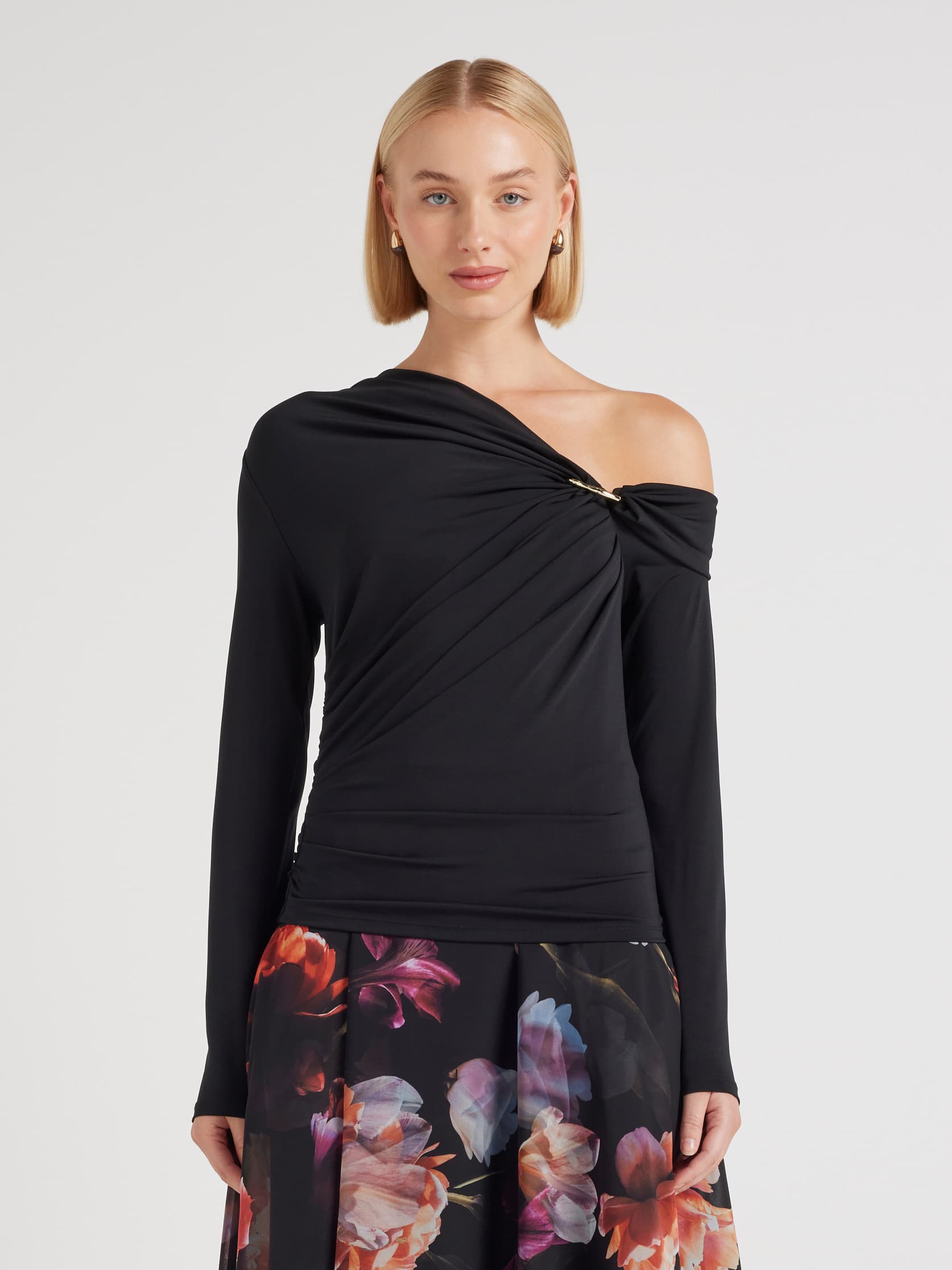 Codi Tipped Shoulder Knit Top