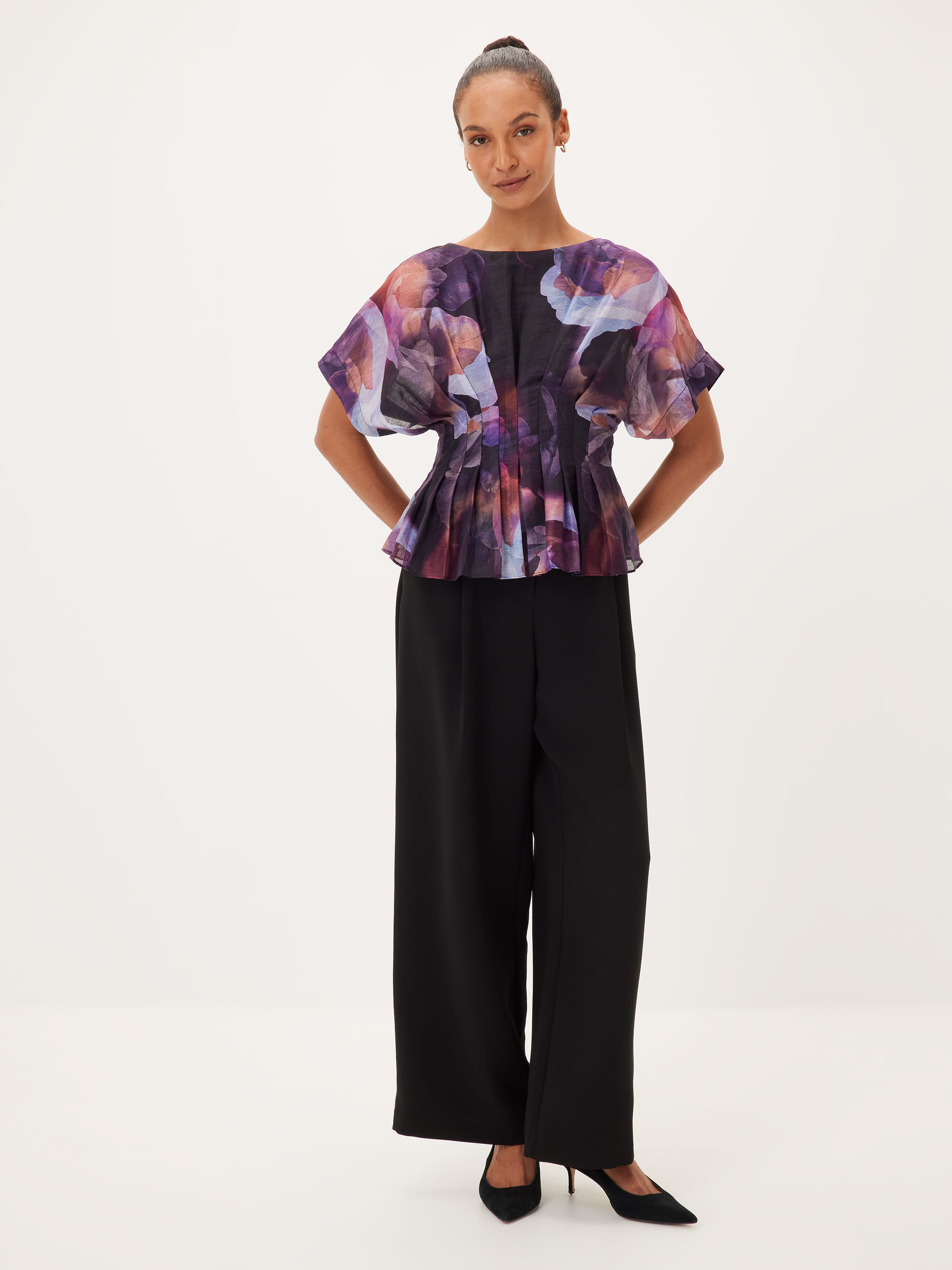 Molly Cinch Waist Top