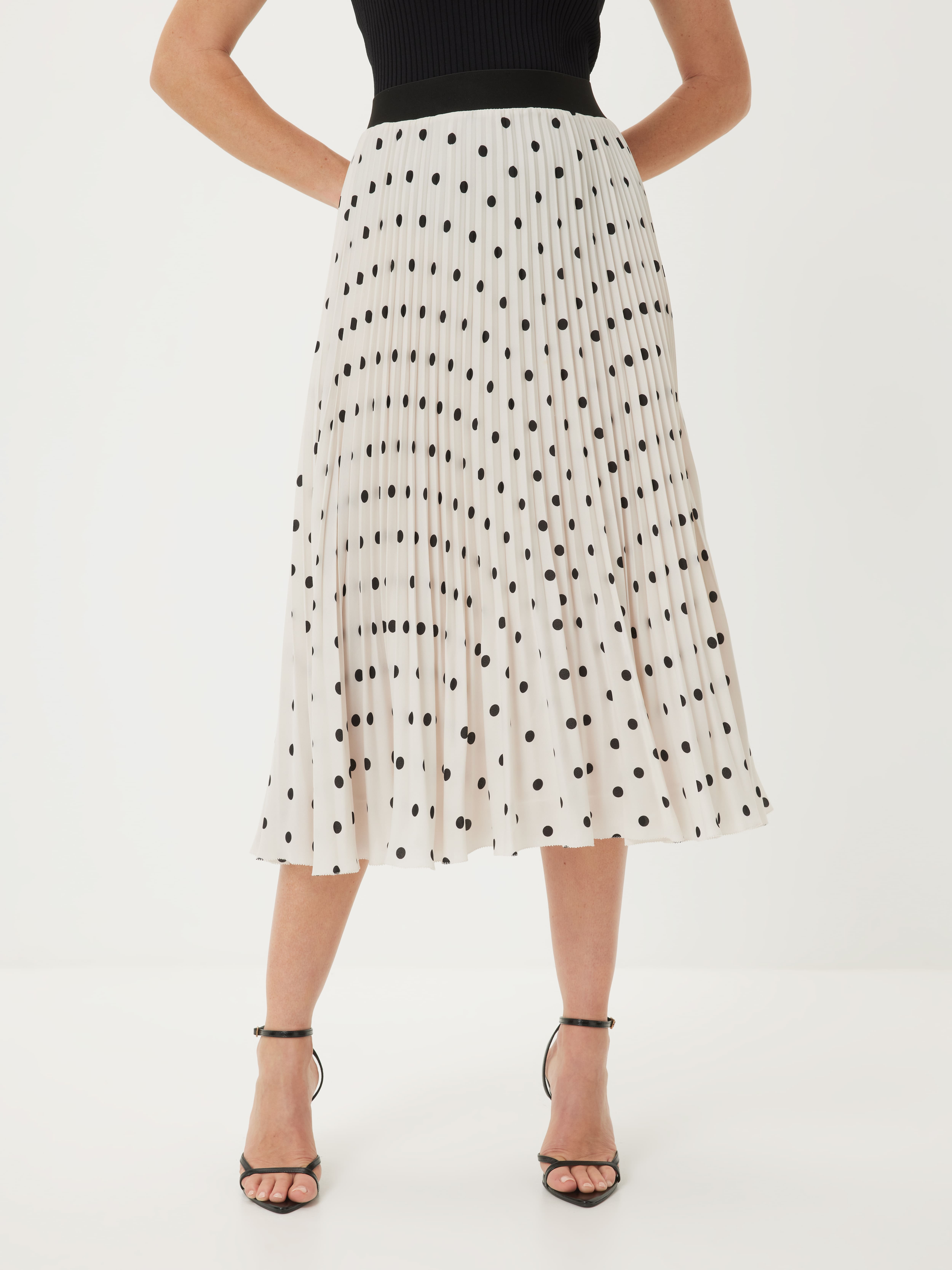 Head Over Heels Pleated Skirt                                                                                                   