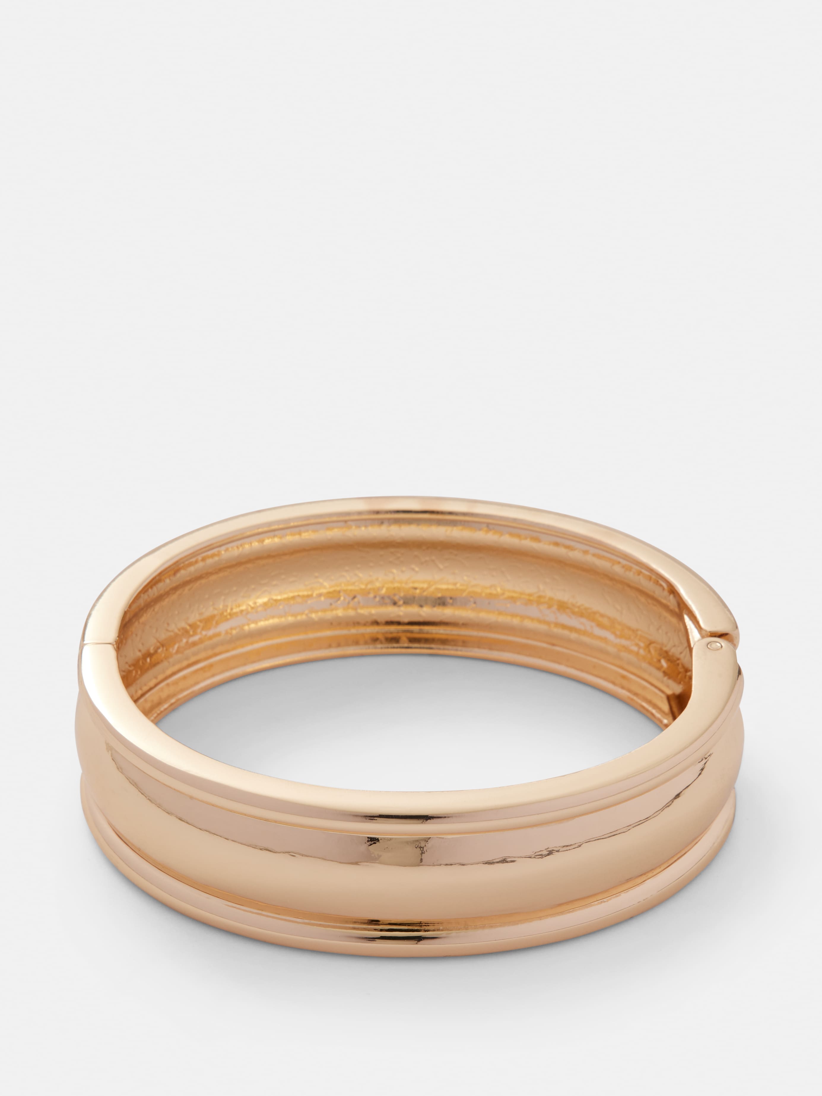Lilly Ribbed Edge Cuff                                                                                                          