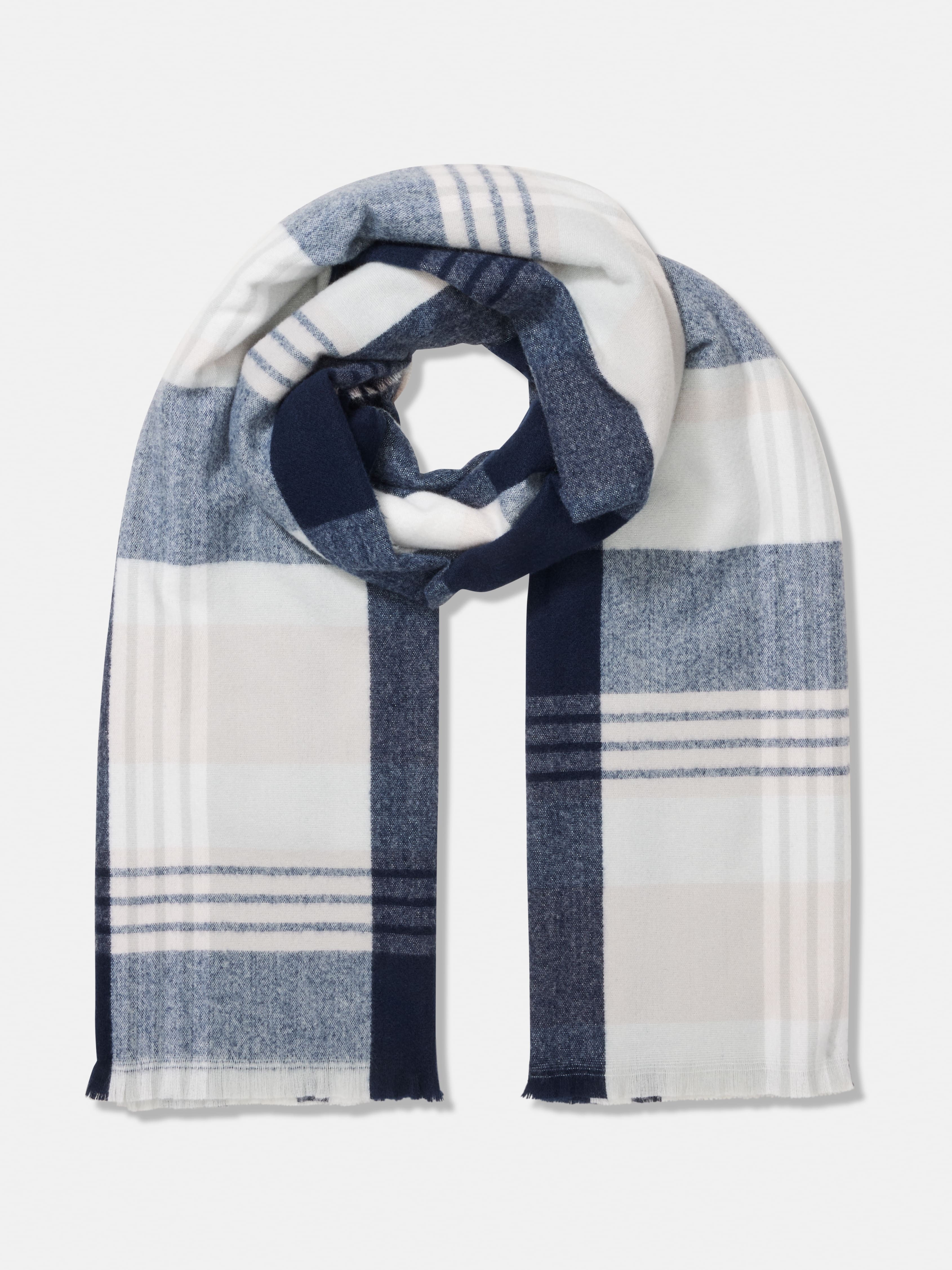 Lacie Classic Check Scarf                                                                                                       