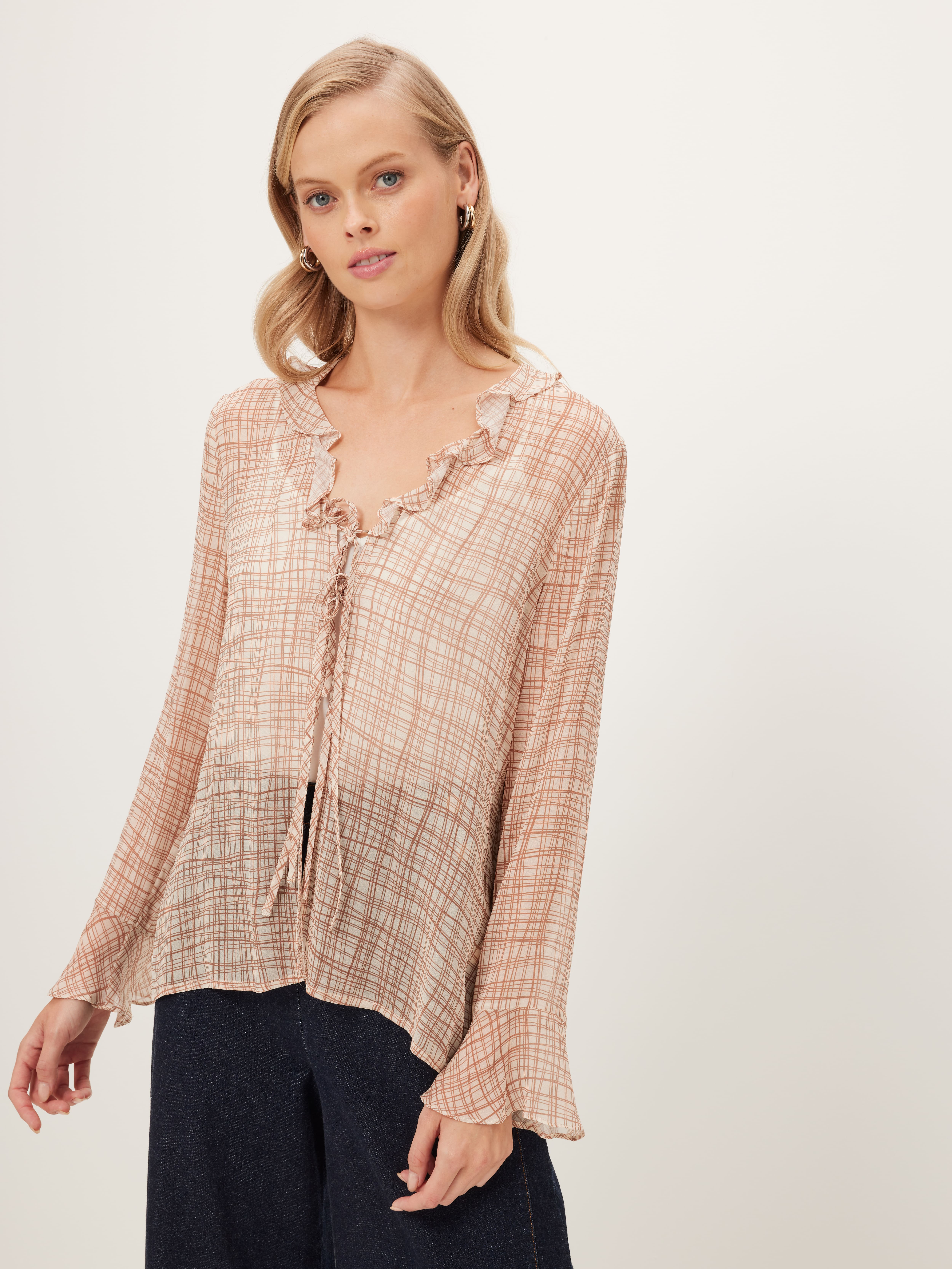 Arabella Blouse                                                                                                                 